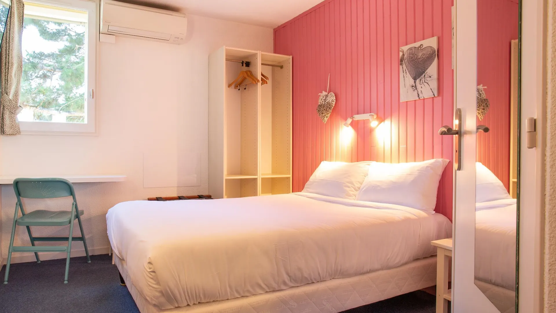 **  Logis Hotel- Hotel Restaurant Le Rialto Le Sequestre Frankrig