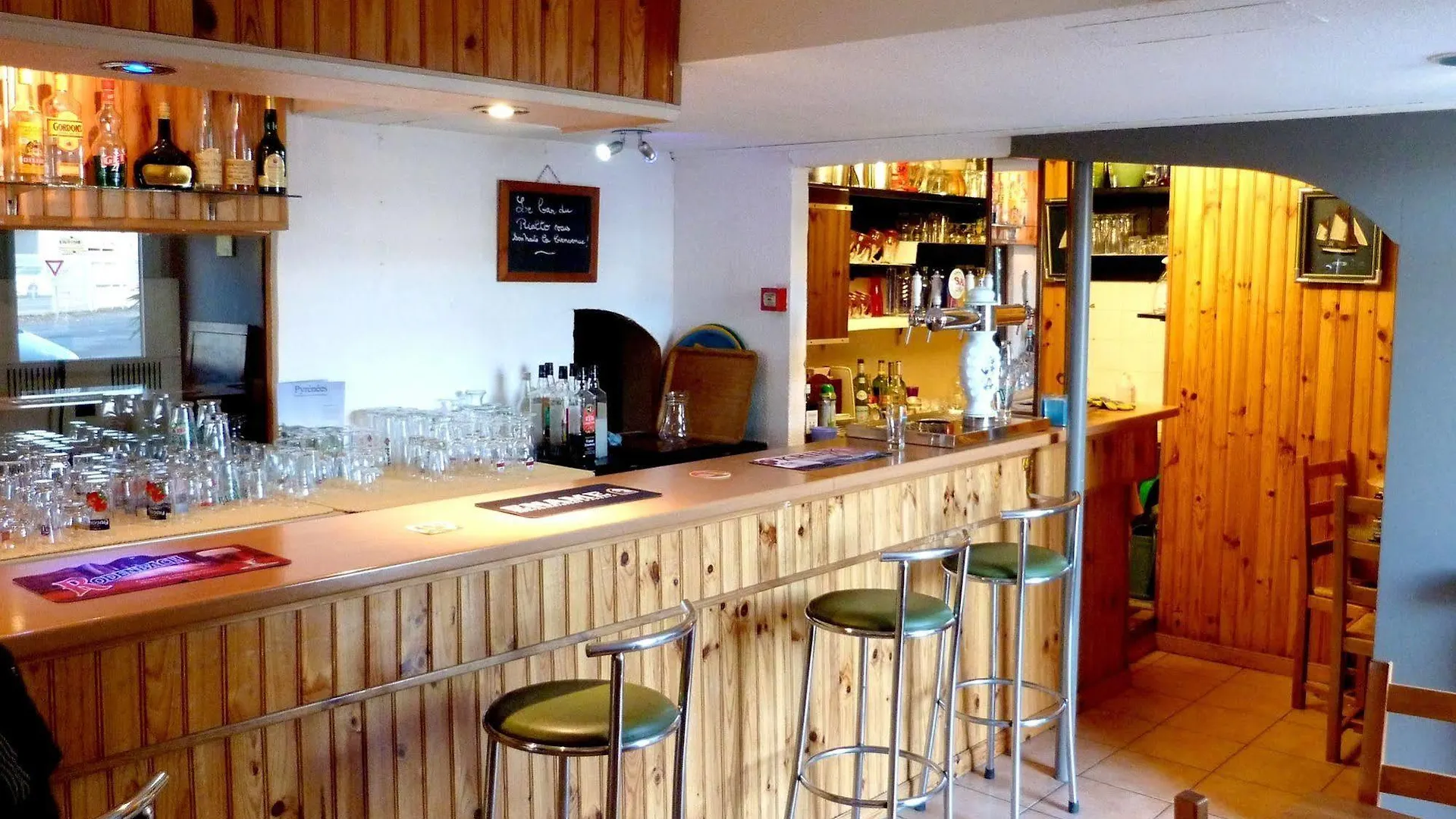 Logis Hotel- Hotel Restaurant Le Rialto Le Sequestre